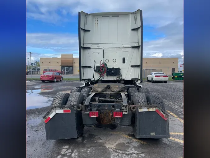 2019 NAVISTAR INTERNATIONAL LT625 SLPR CAB