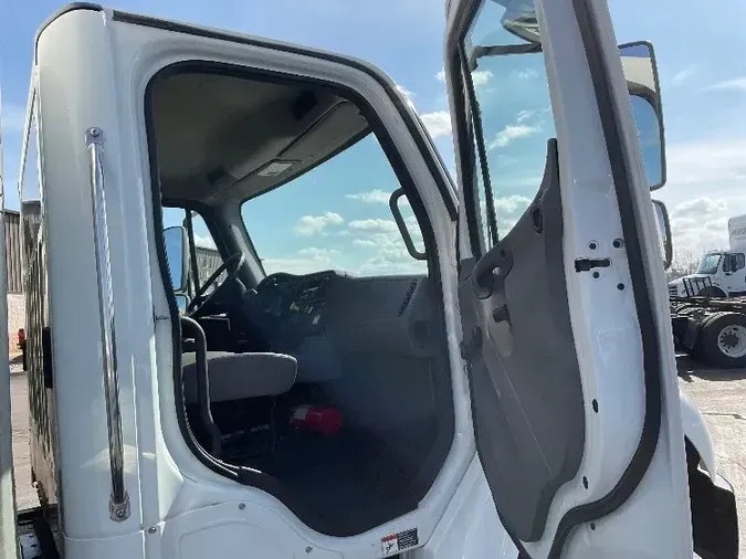 2018 Freightliner M2