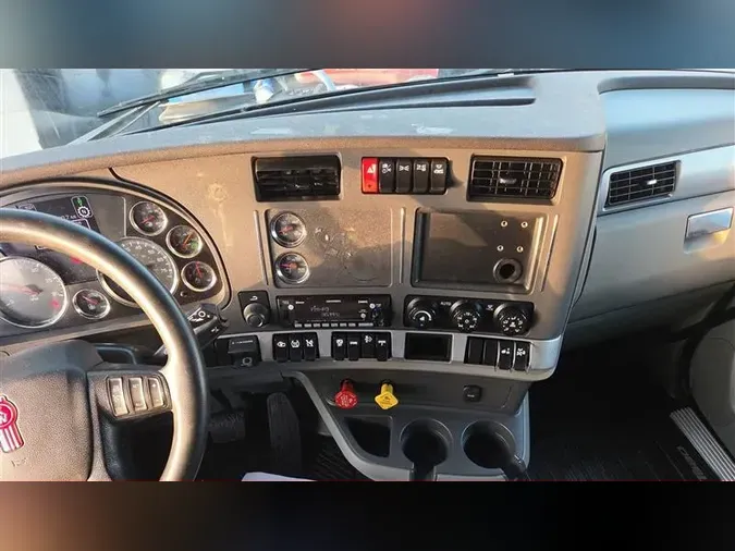2022 KENWORTH T680