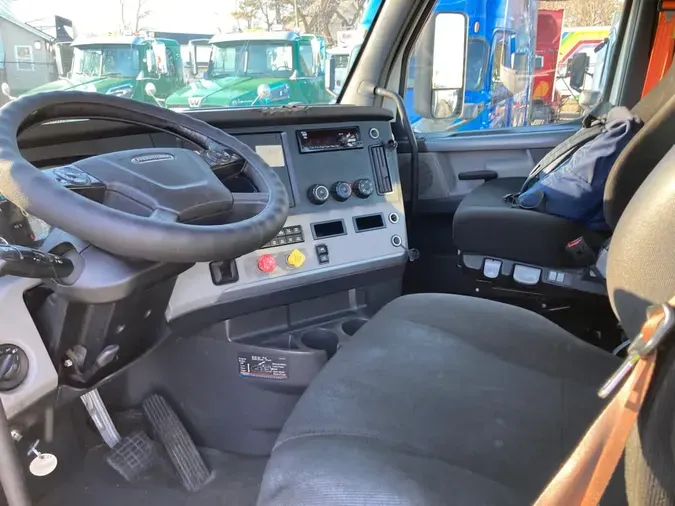 2020 FREIGHTLINER/MERCEDES NEW CASCADIA 126