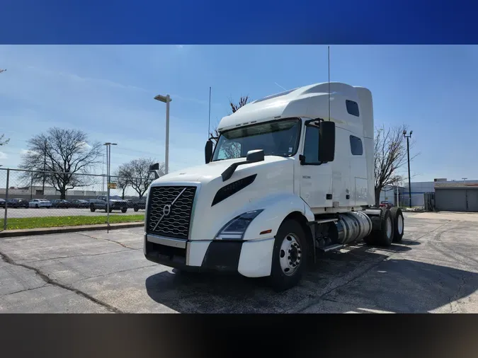 2019 VOLVO VNL64T760