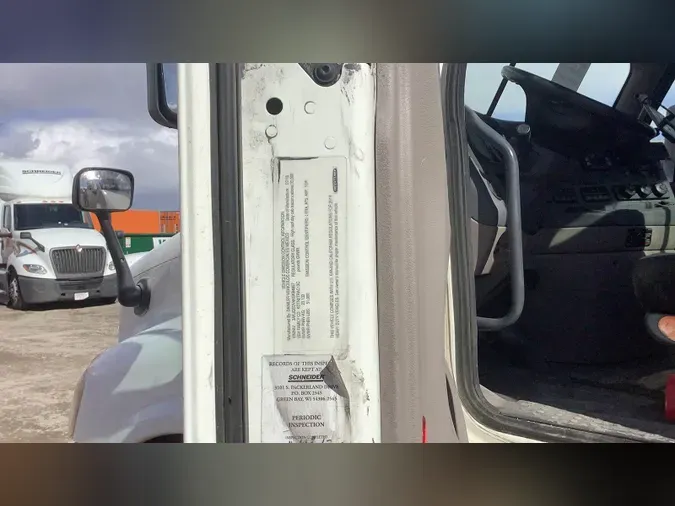 2019 Freightliner Cascadia 125d18e6e7759b7cd3941b669eae456af82