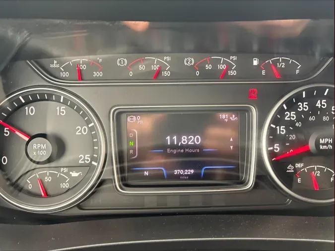 2022 International LT625