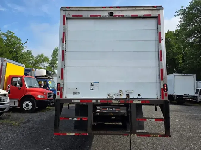 2019 FREIGHTLINER M2 106