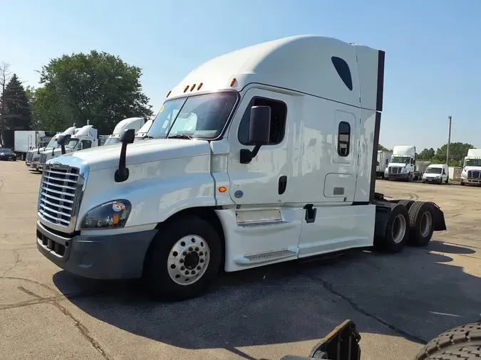 2019 FREIGHTLINER CASCADIA 125d19a2fa2cc9e9ee67892efabcf721f41