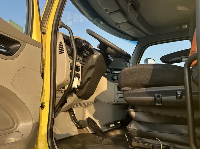 2021 Peterbilt 579