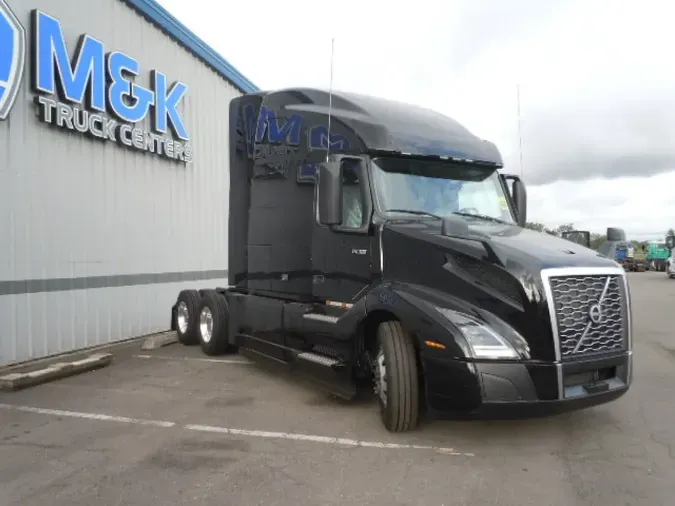 2025 VOLVO VNL64T760