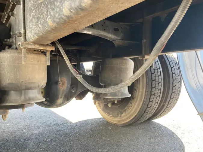 2019 FREIGHTLINER/MERCEDES M2 106