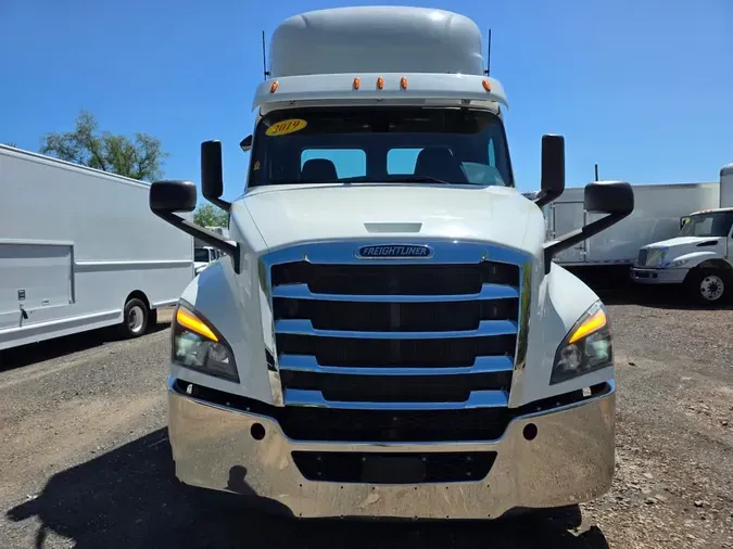 2019 FREIGHTLINER/MERCEDES NEW CASCADIA PX12664