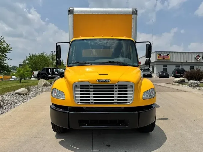 2019 Freightliner Business Class M2 106