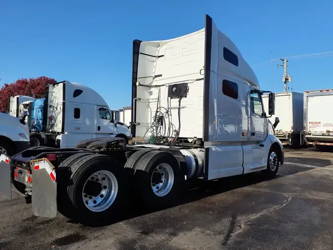 2019 VOLVO VNL64T-760