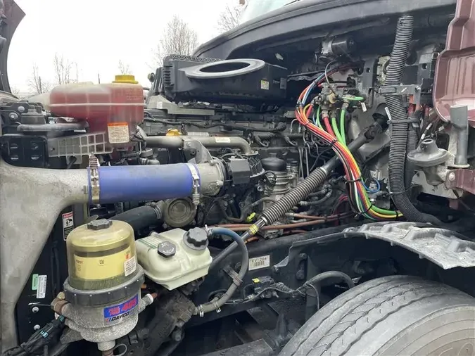 2019 FREIGHTLINER CA126