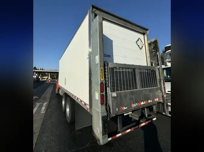 2018 FREIGHTLINER/MERCEDES CASCADIA 113