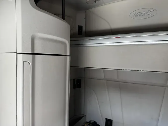 2022 Peterbilt 579