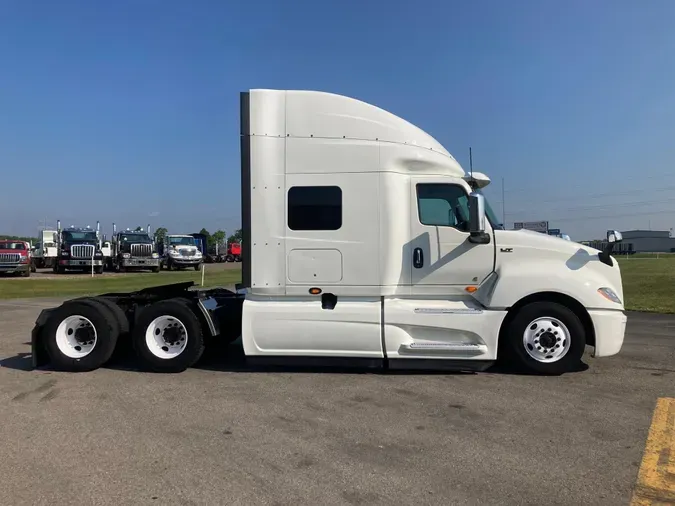2019 International LT625