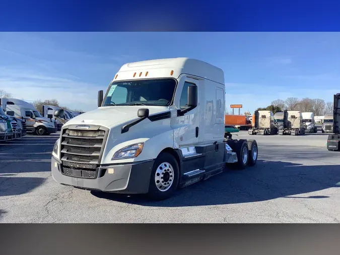 2021 Freightliner Cascadia 126d1b69fac8383ae434a8c5972b533666c