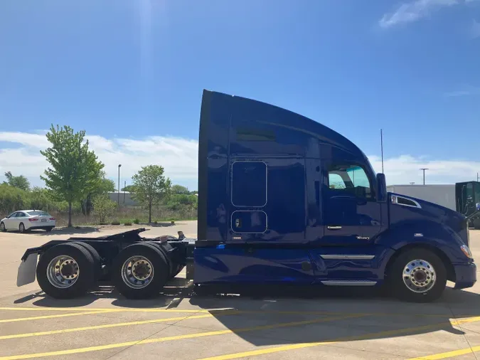 2022 Kenworth T680