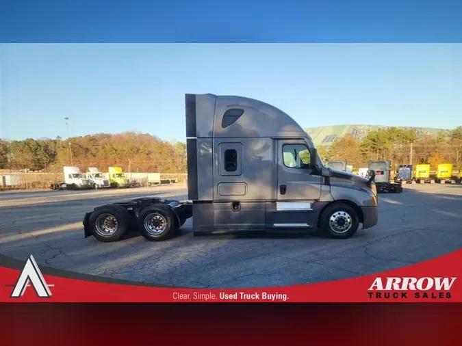 2021 FREIGHTLINER CA126