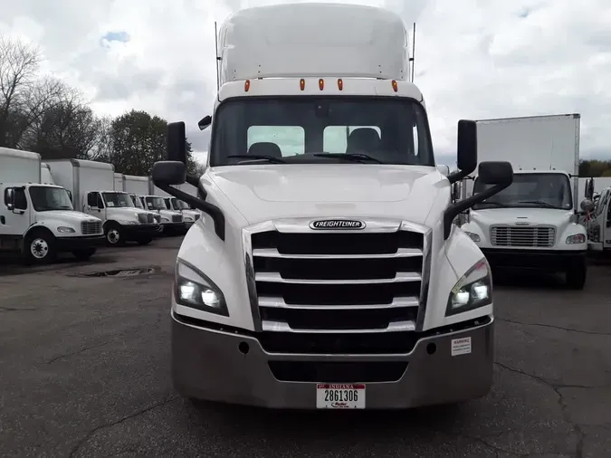 2019 FREIGHTLINER NEW CASCADIA 116