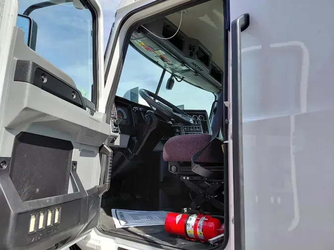 2023 MACK AN64Td1bb475ddf781d89c0594beef851631d