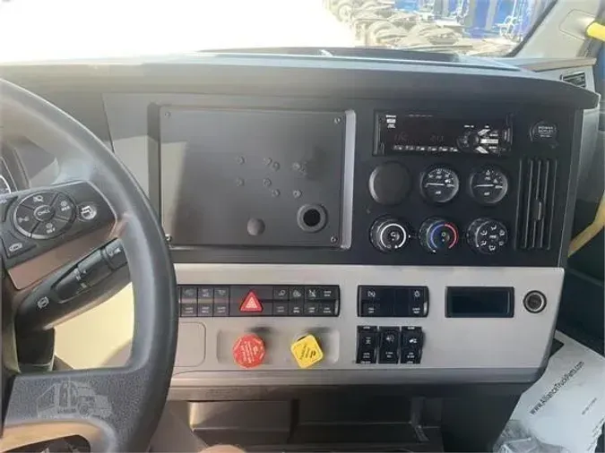 2023 FREIGHTLINER CASCADIA 126d1bc83a7526b5b330b20a71f4e10b7d5