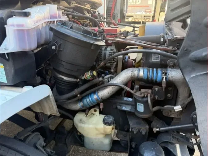 2019 FREIGHTLINER/MERCEDES M2 106