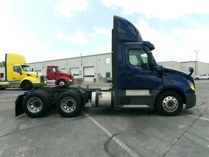 2022 Freightliner Cascadiad1c0e960f8dd19f26a31fba671f6dfa8