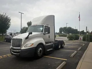 2022 International LT625