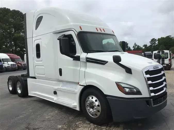 2020 FREIGHTLINER CASCADEVO1