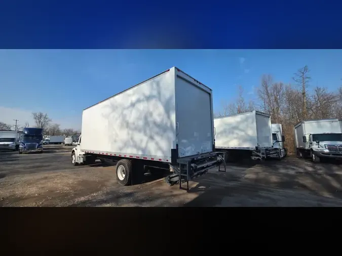 2018 FREIGHTLINER/MERCEDES M2 106