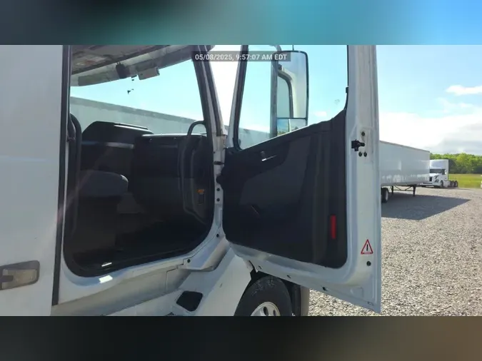 2018 Volvo VNL300