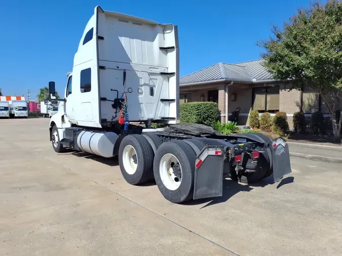 2019 NAVISTAR INTERNATIONAL LT625 SLPR CAB
