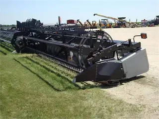 1999 GLEANER 820