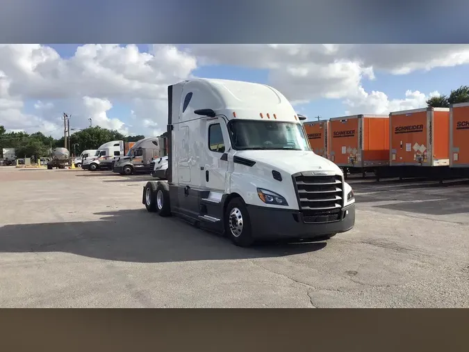 2022 Freightliner Cascadia 126d1d0afee142cb0ae50fc6d8e05ce60a4