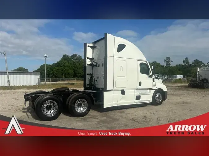 2021 FREIGHTLINER CA126