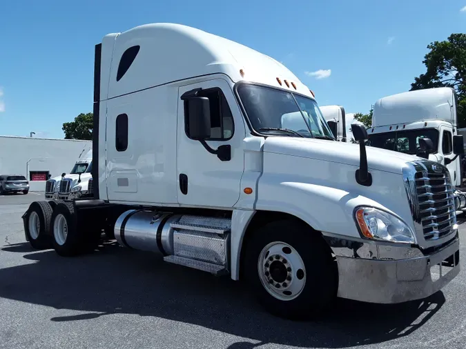 2020 FREIGHTLINER/MERCEDES CASCADIA 125