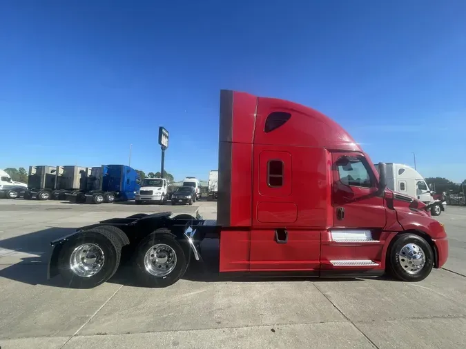 2021 Freightliner PT126SLP