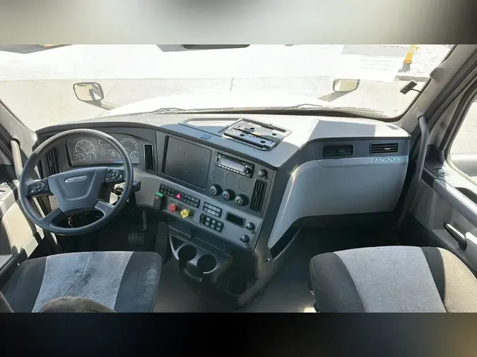 2021 Freightliner Cascadia