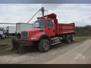 2011 FREIGHTLINER BUSINESS CLASS M2 112