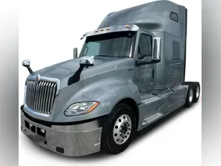 2021 International LT625