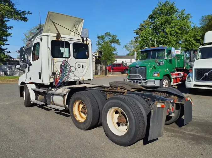 2019 FREIGHTLINER NEW CASCADIA PX12664