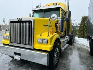 2015 WESTERN STAR 4700