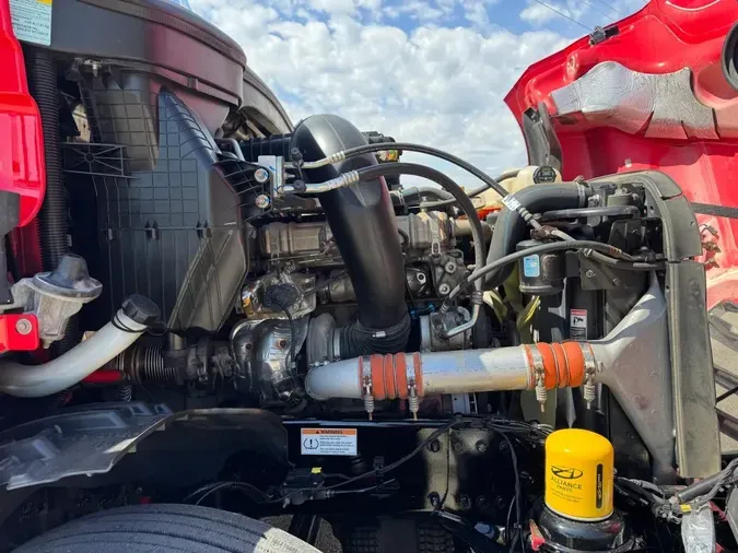 2023 FREIGHTLINER Cascadia 126