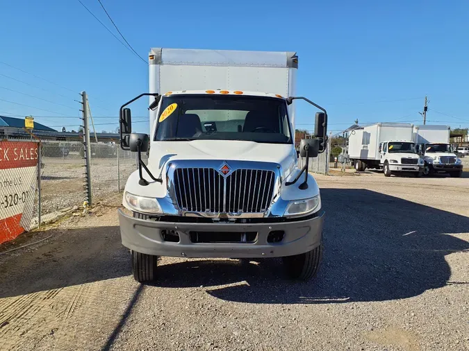 2020 NAVISTAR INTERNATIONAL MV607 (4X2)