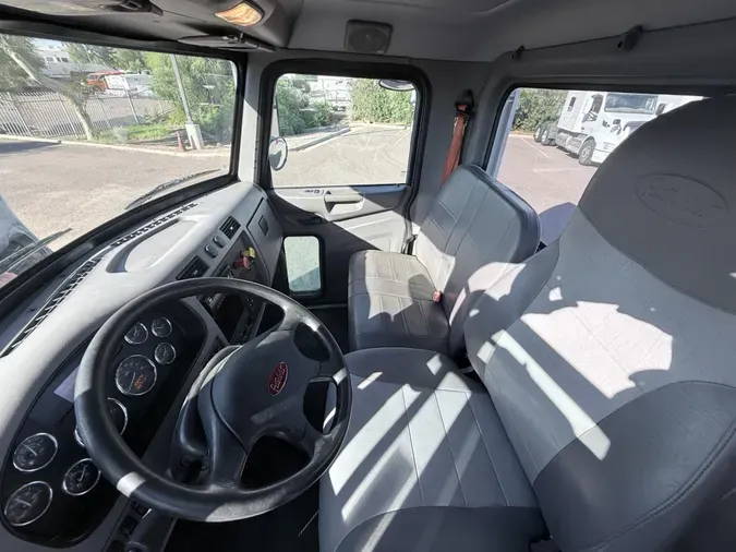 2020 Peterbilt 337d1e76c897e79c4a64789957d4bdb6519