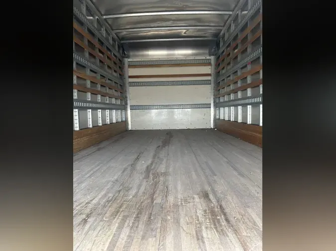 2018 ISUZU NPR HDd1e9517cdb54082adec583058ae86ec8