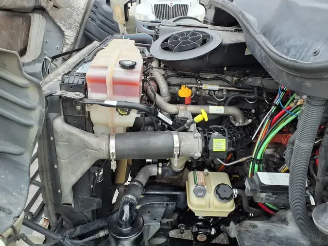 2017 FREIGHTLINER CASCADIA 113