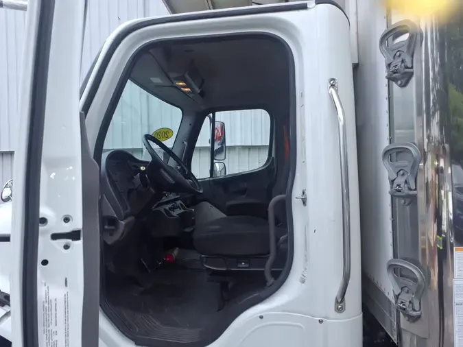 2020 FREIGHTLINER/MERCEDES M2 106d1ec492f769fe8a16d3b703e95b90188