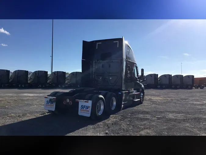 2024 Freightliner Cascadia