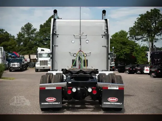 2025 PETERBILT 589